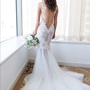 Brand NEW wedding dress